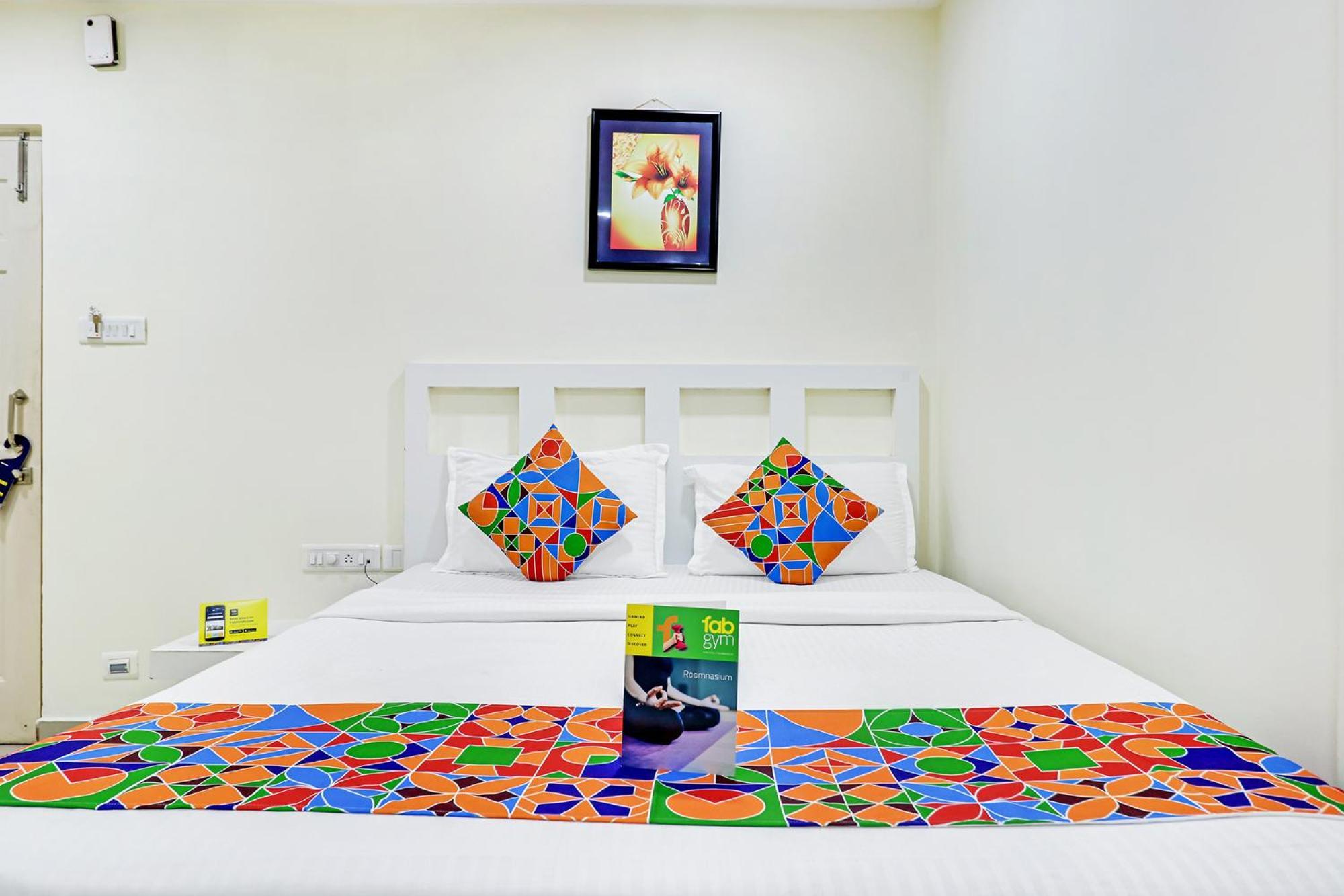 Fabhotel Colors Service Apartment - Nr Mrc Nagar Chennai Exterior photo